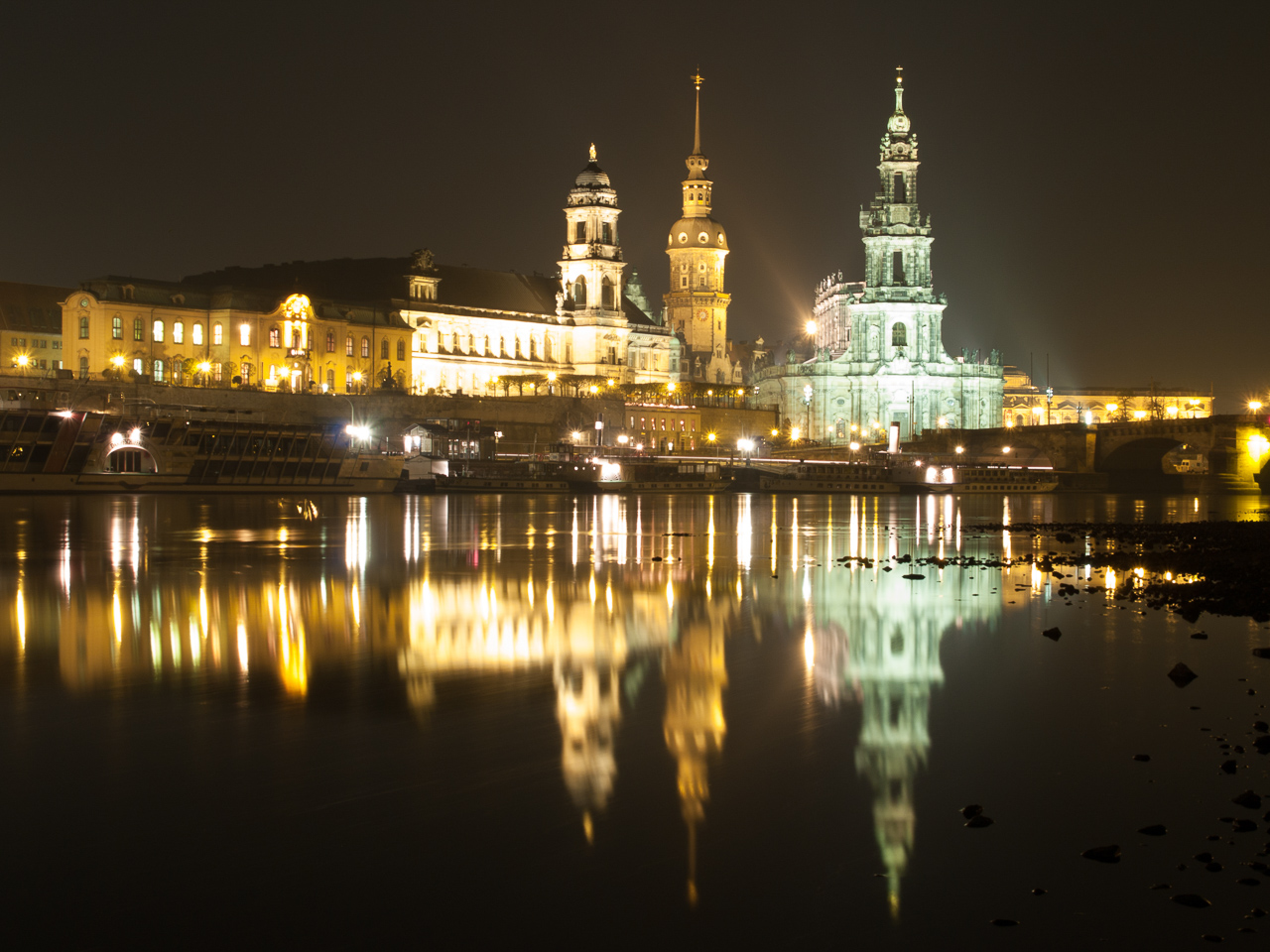 Elbufer Dresden unbearbeitet